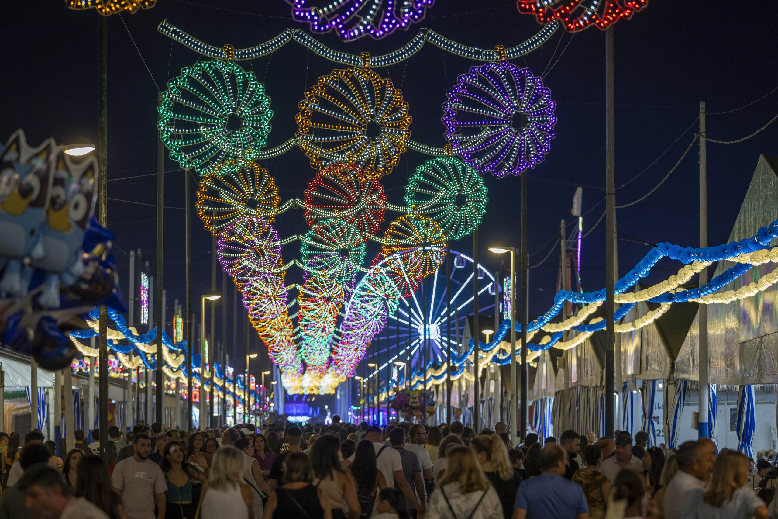 Fiestas Colombinas de Huelva 2026: tradición, luz y una feria que transforma la ciudad 3 fiestas colombinas 2025 1 scaled